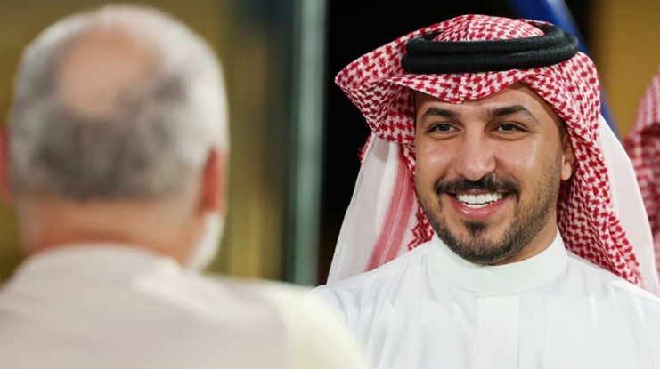 “المهيدب” يتنحَّى عن كرسي رئاسة النصر